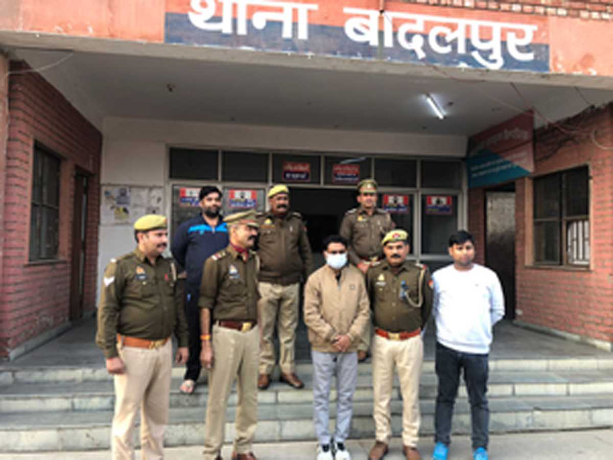 चार साल से फरार ईनामी बदमाश को नोएडा पुलिस ने बिहार से किया गिरफ्तार